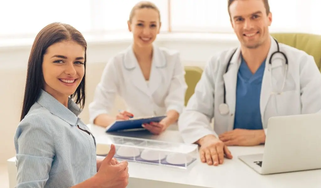 how to find plastic surgeon in phoenix