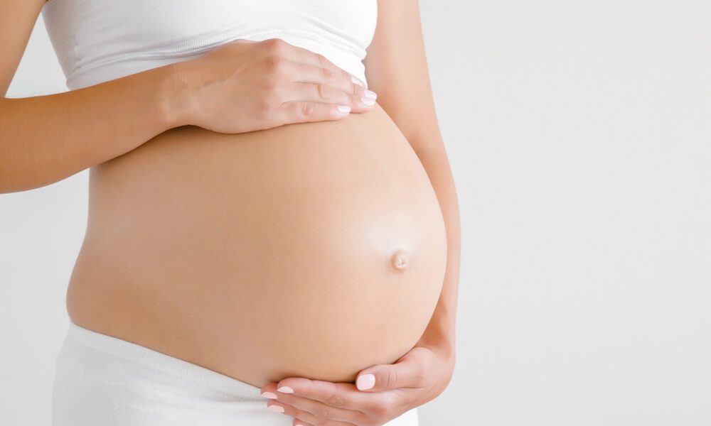 Breast-implants-and-Pregnancy